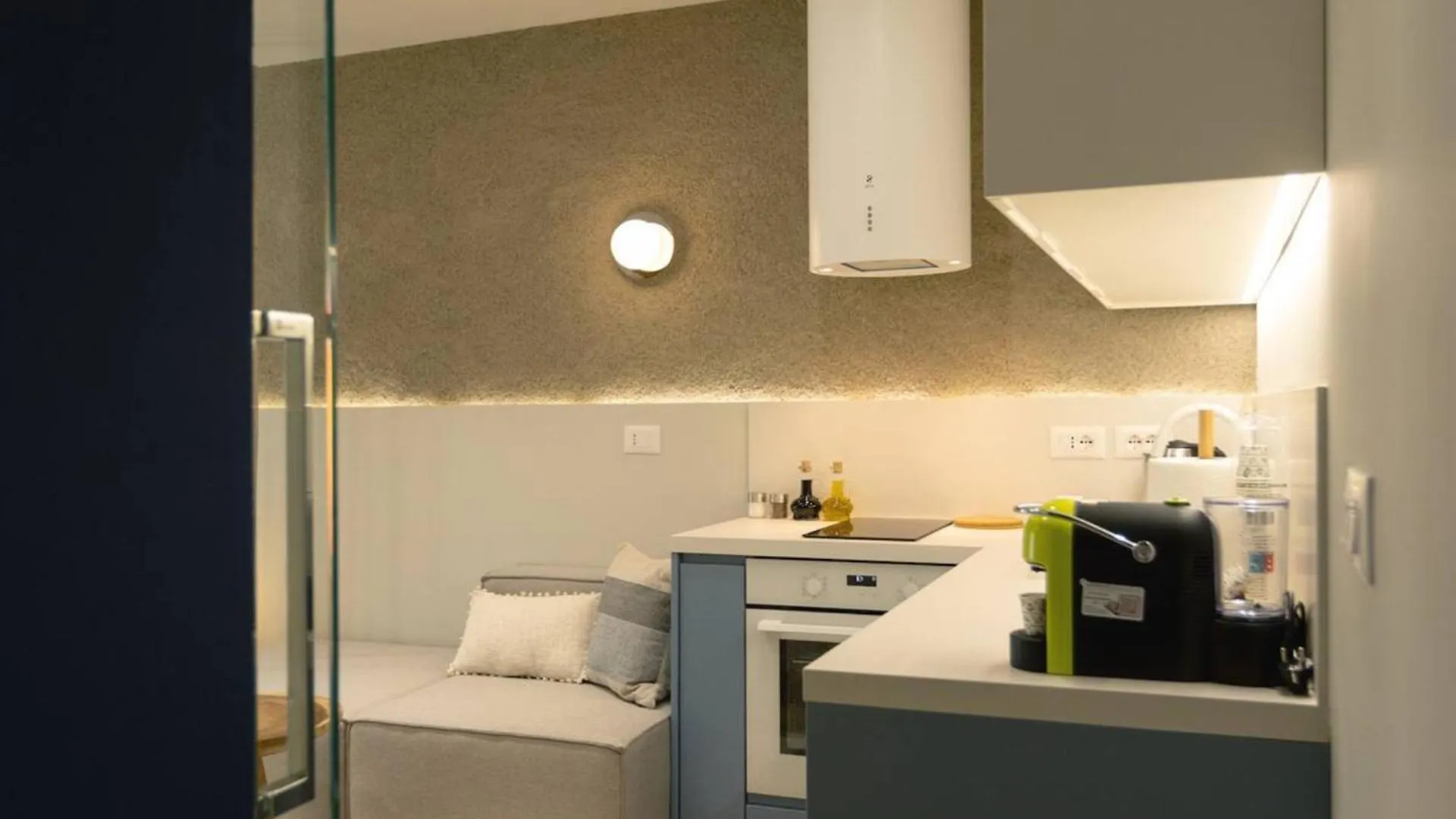 Modern Apartment In Tirane, Qarku I Tiranes, Albania Albania